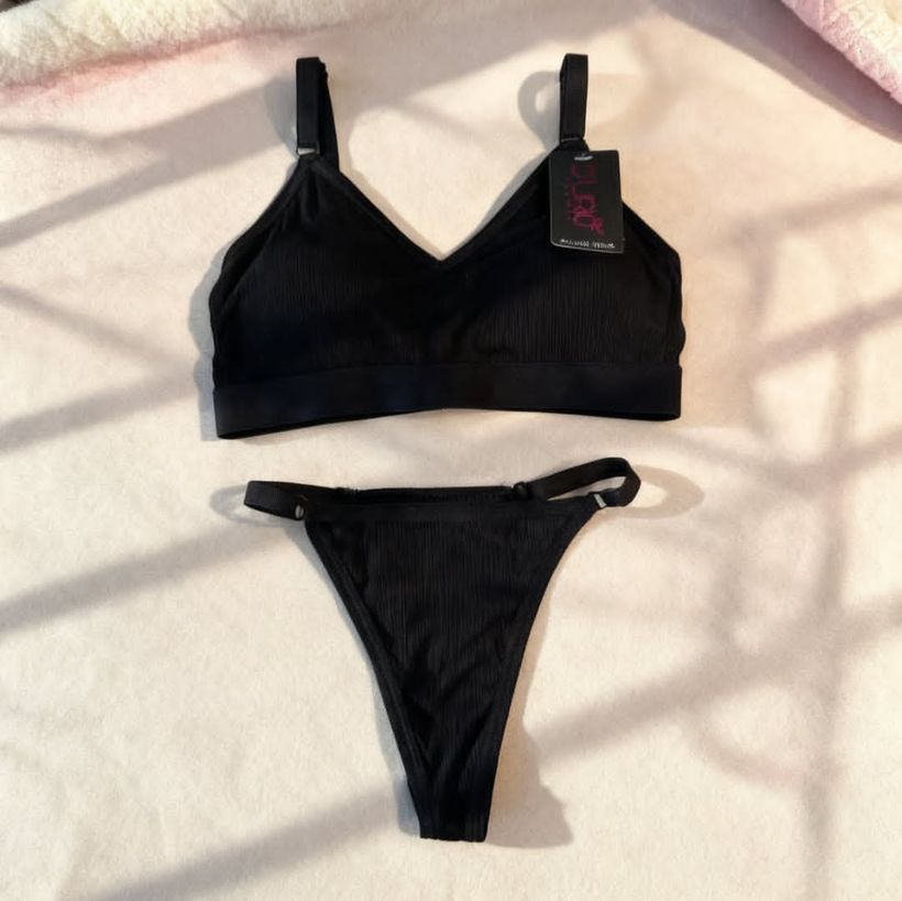 Conjunto negro deportivo